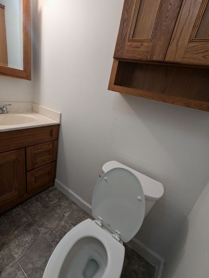 3010 Harvey St #3 - Photo 4 of 14