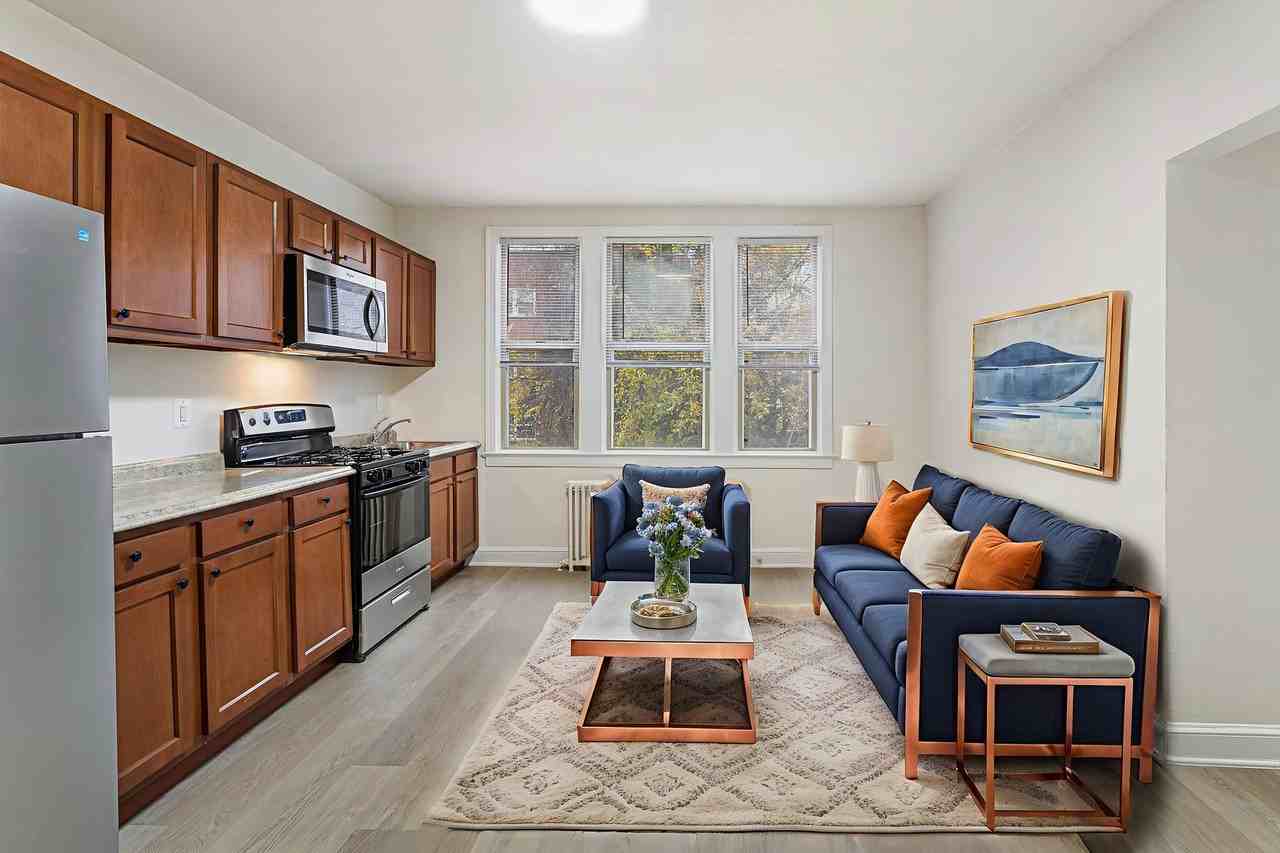 Somerset & Sheridan Apartment Homes - Photo 7 of 7