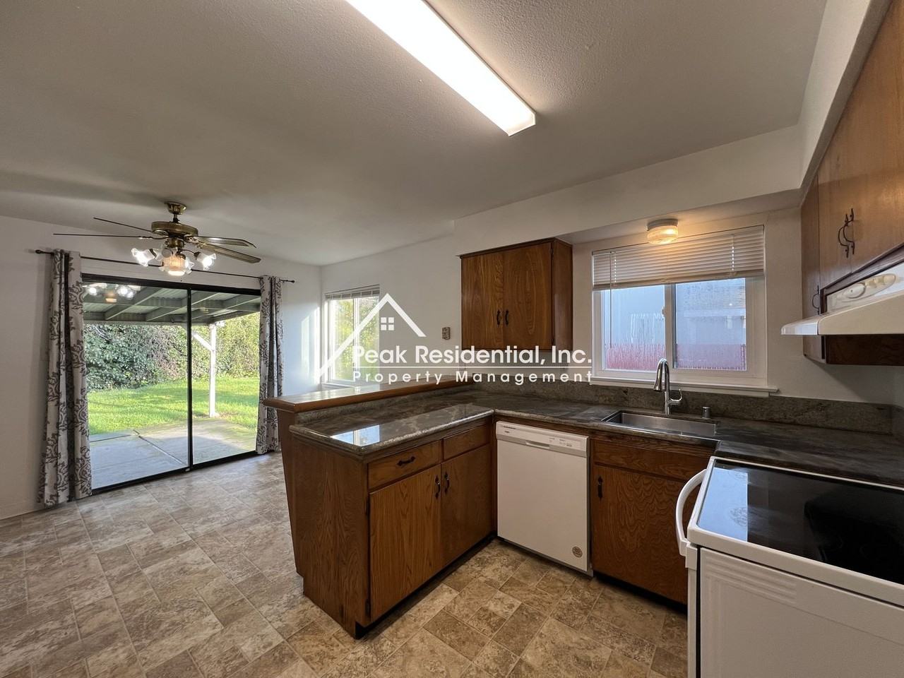 4407 Bouts Pkwy - Photo 7 of 19