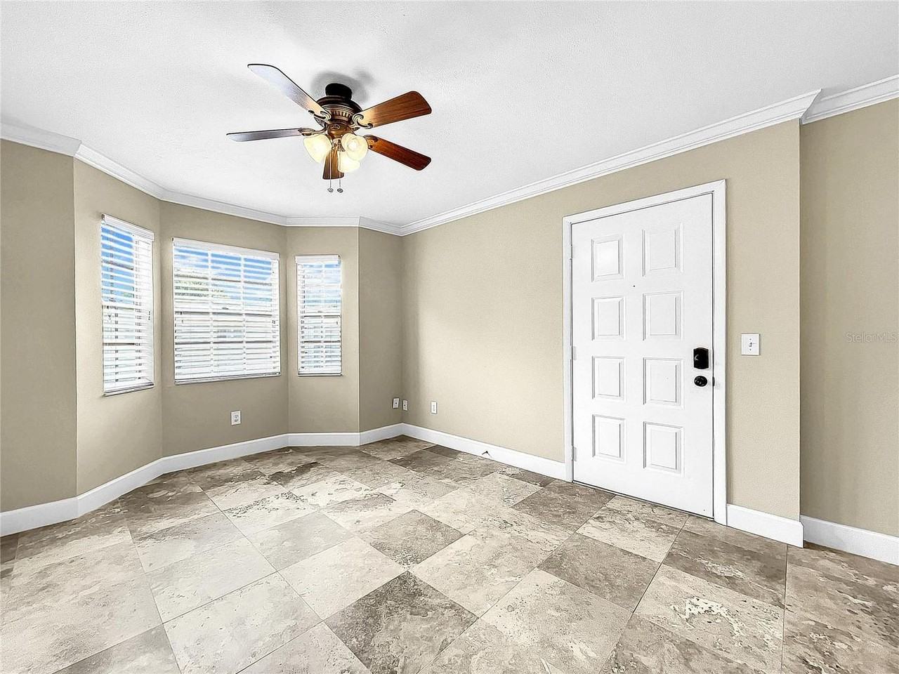 4513 S Oak Dr #Q62A - Photo 3 of 11