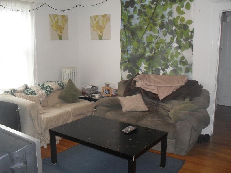 17 Stockwell St #2 - Photo 4 of 5