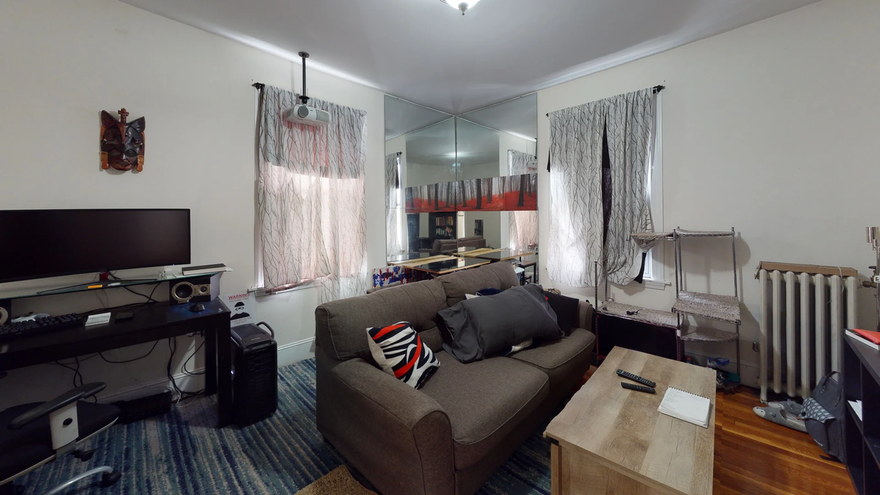 25 Chiswick Rd #15 - Photo 2 of 5