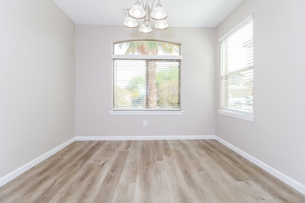 24997 W Vista Norte St - Photo 6 of 16