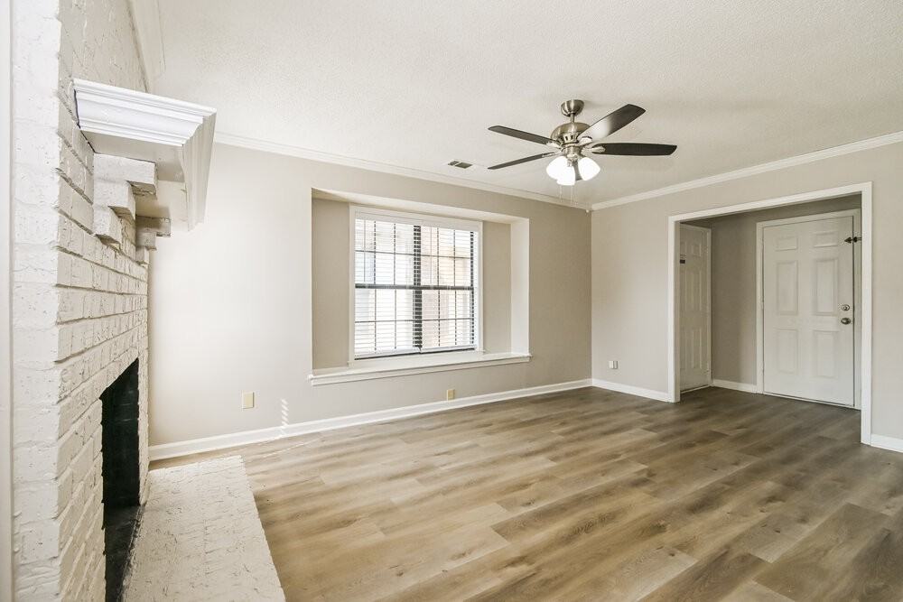 7786 Hickory Meadow Rd - Photo 4 of 20