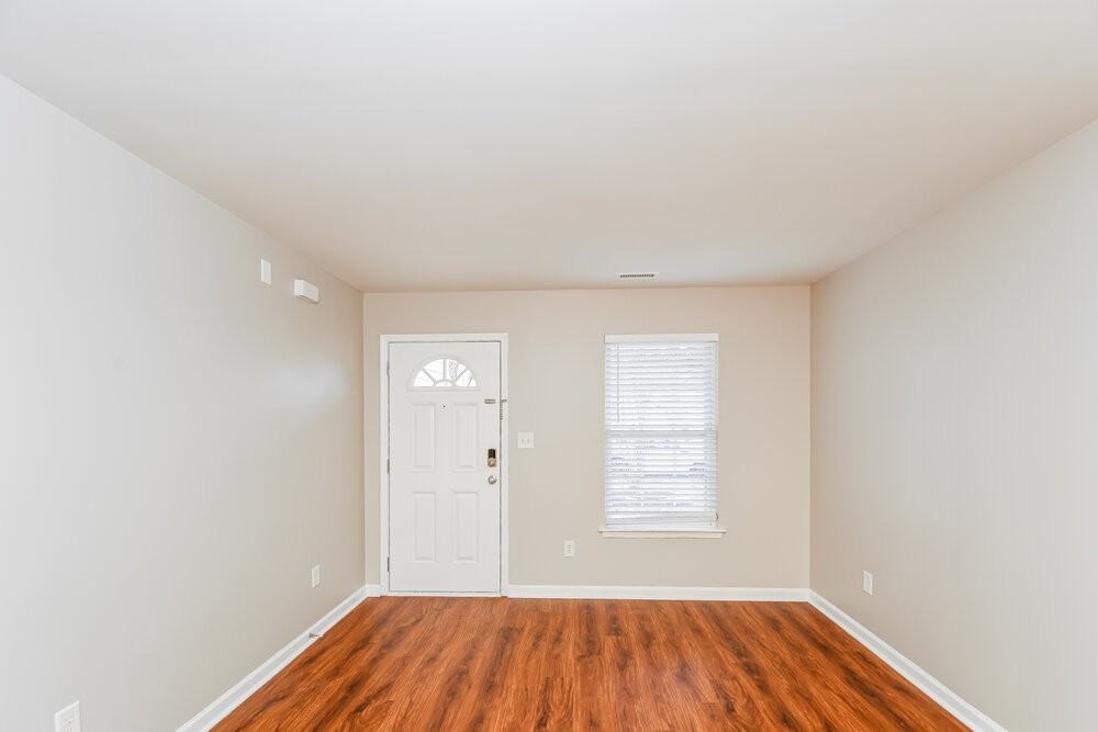 2822 Filbert St - Photo 5 of 20