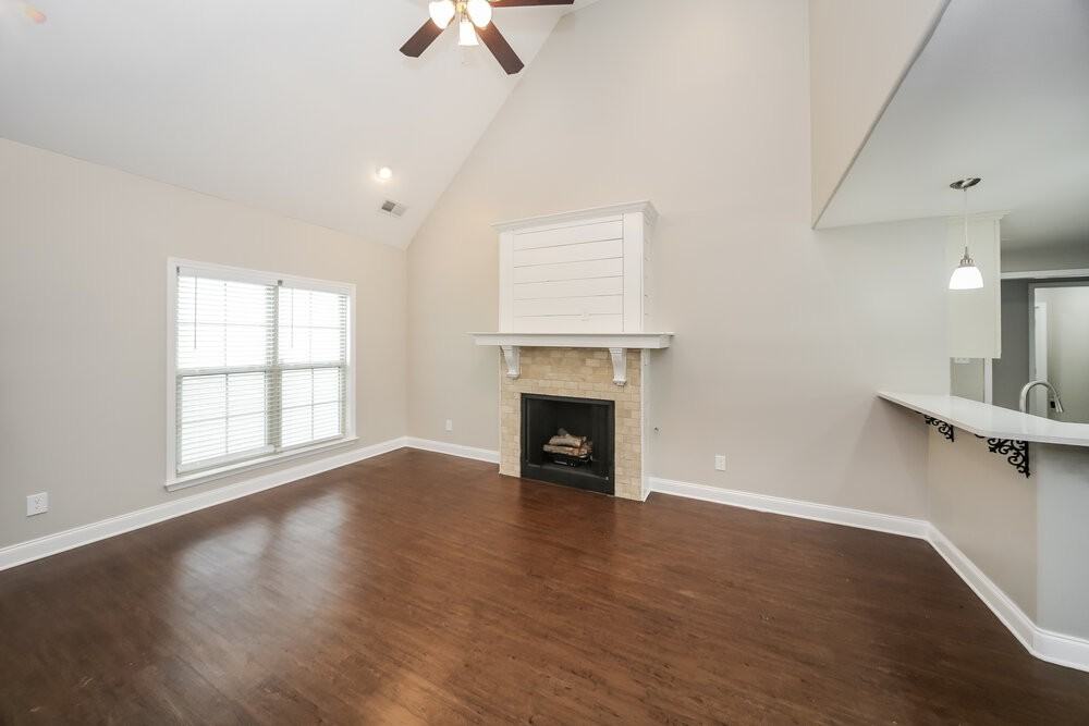 7200 Kingcrest Rd - Photo 4 of 16