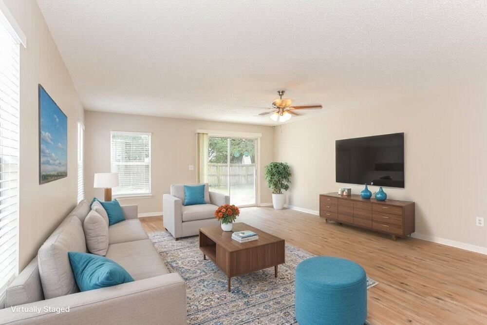 7910 Cherry Blossom Dr S - Photo 3 of 19