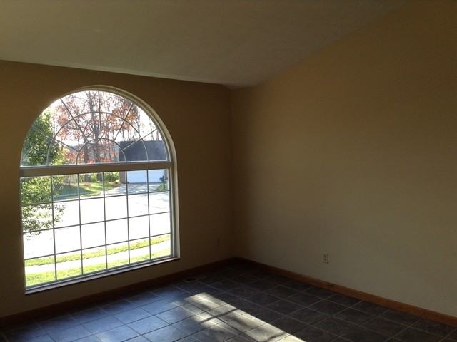 10 N Rosewood Ct - Photo 2 of 12