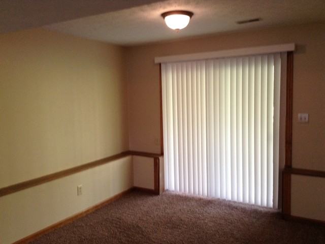 10 N Rosewood Ct - Photo 3 of 12