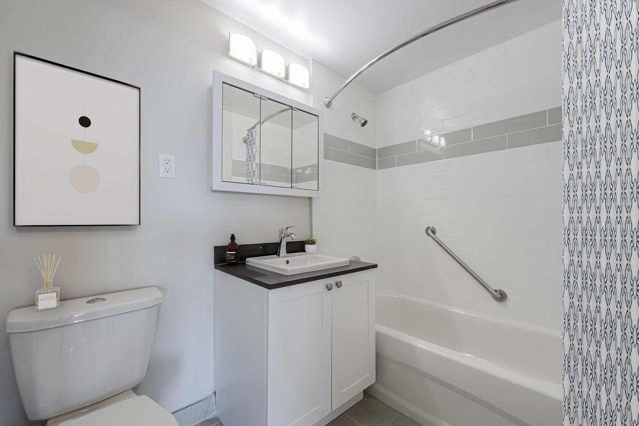 The Devonshire - Photo 5 of 9