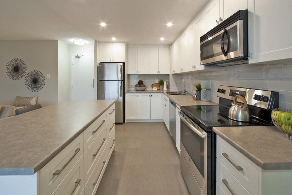 Silvercreek Towers - Photo 3 of 29