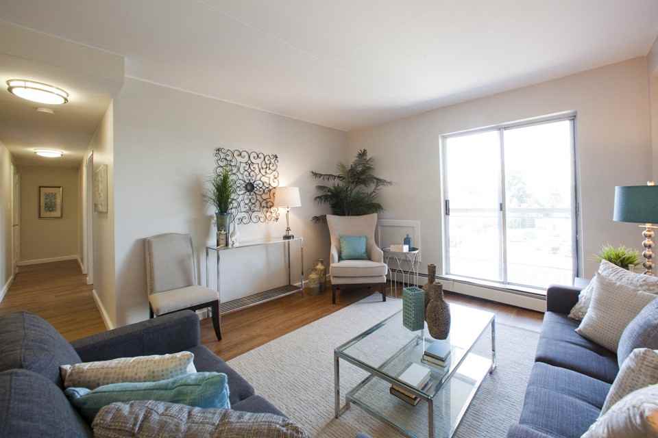 Linden Court - Photo 2 of 13