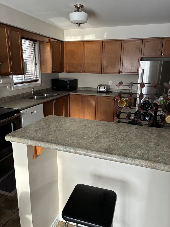 33 Sinclair Street - Photo 4 of 17