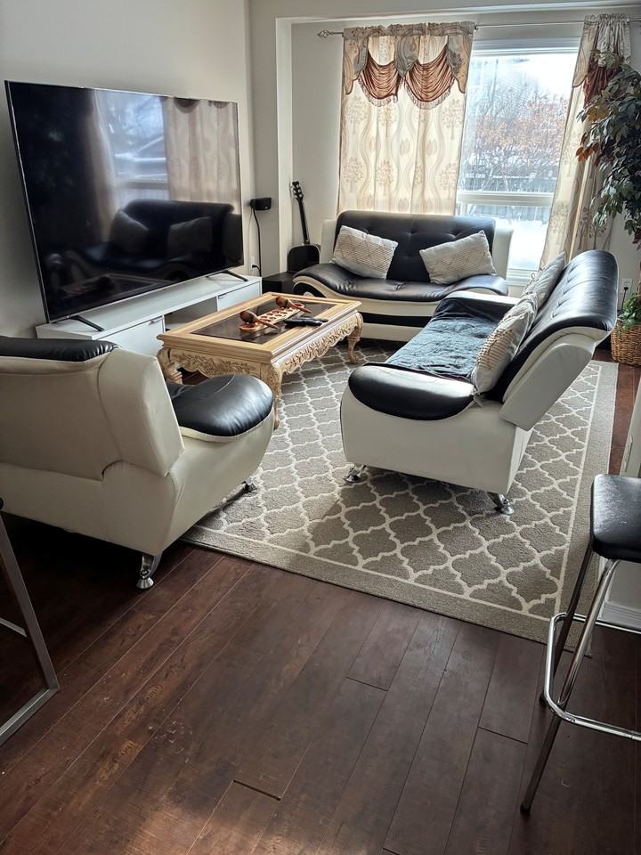 33 Sinclair Street - Photo 6 of 17