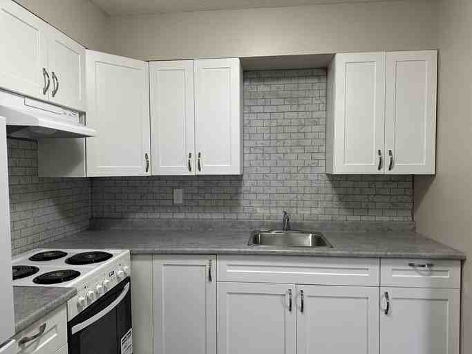 4 Balmoral Place - Photo 4 of 9