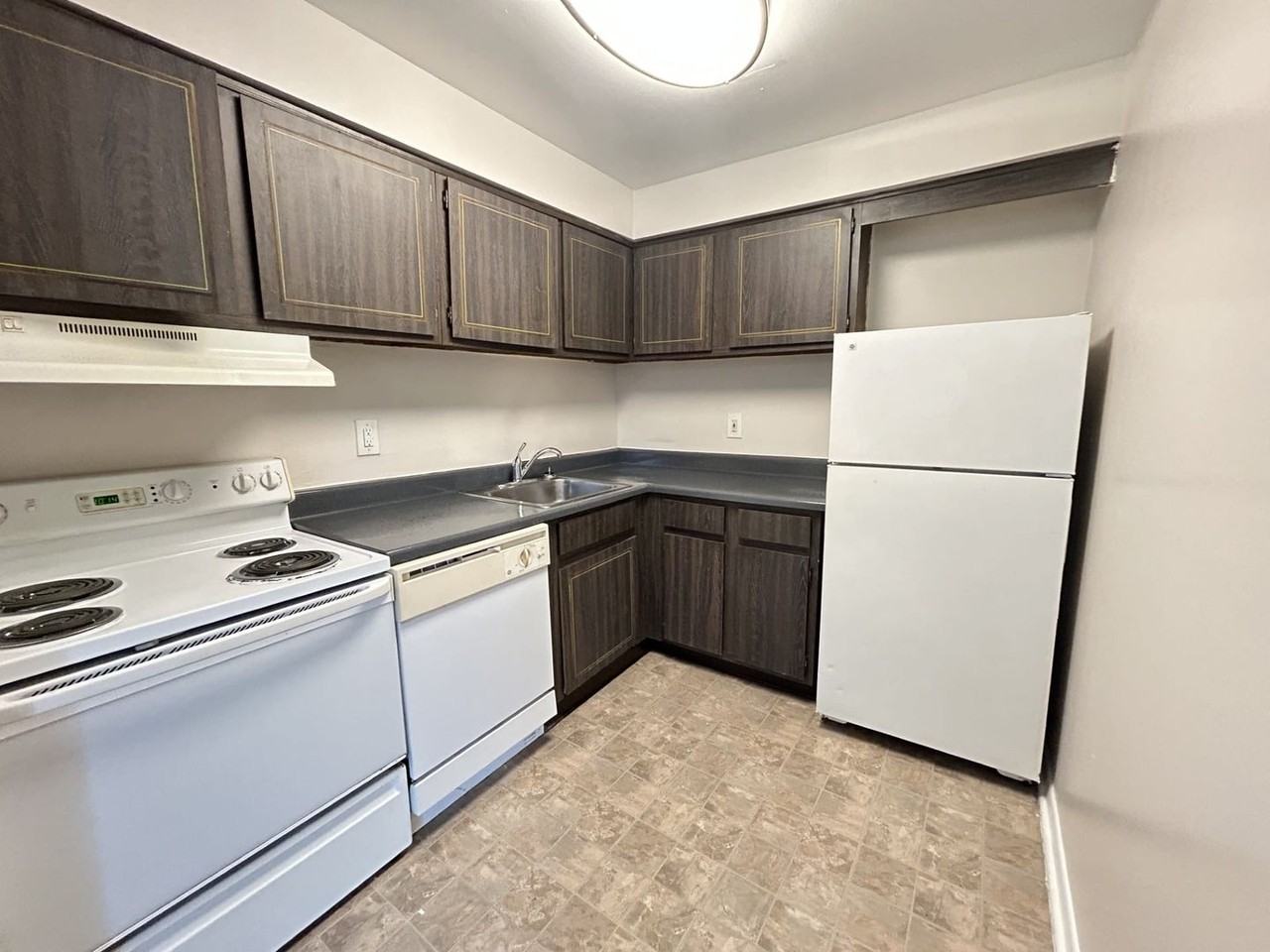 Bishop Hill Apartments - Photo 7 of 21