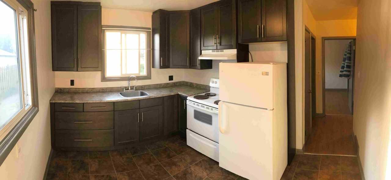 87 Elmwood Rd - Photo 2 of 11