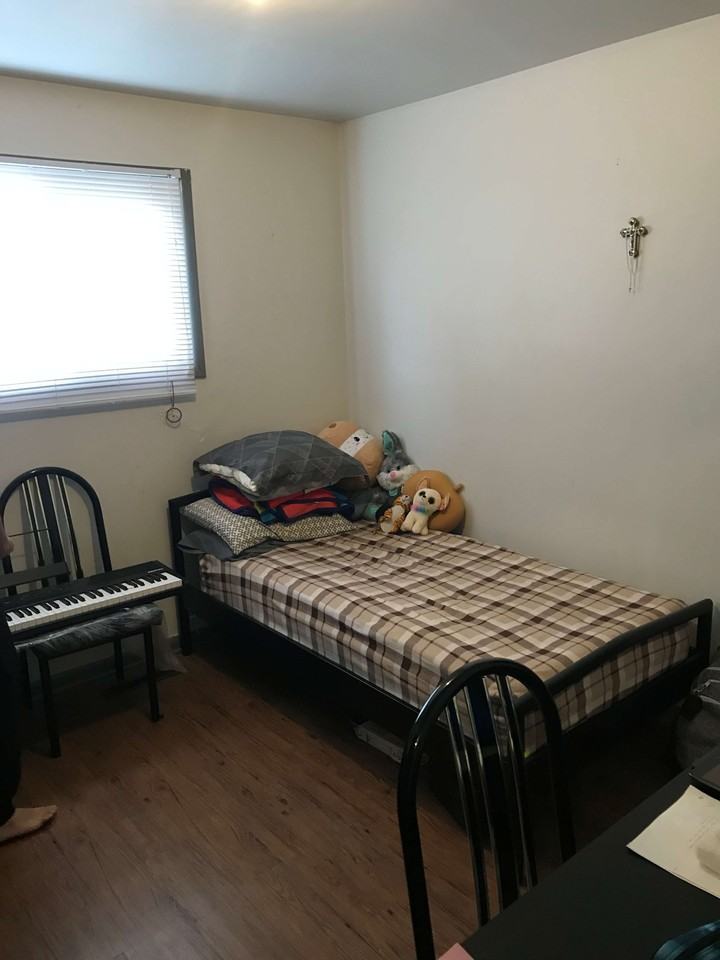 87 Elmwood Rd - Photo 5 of 11