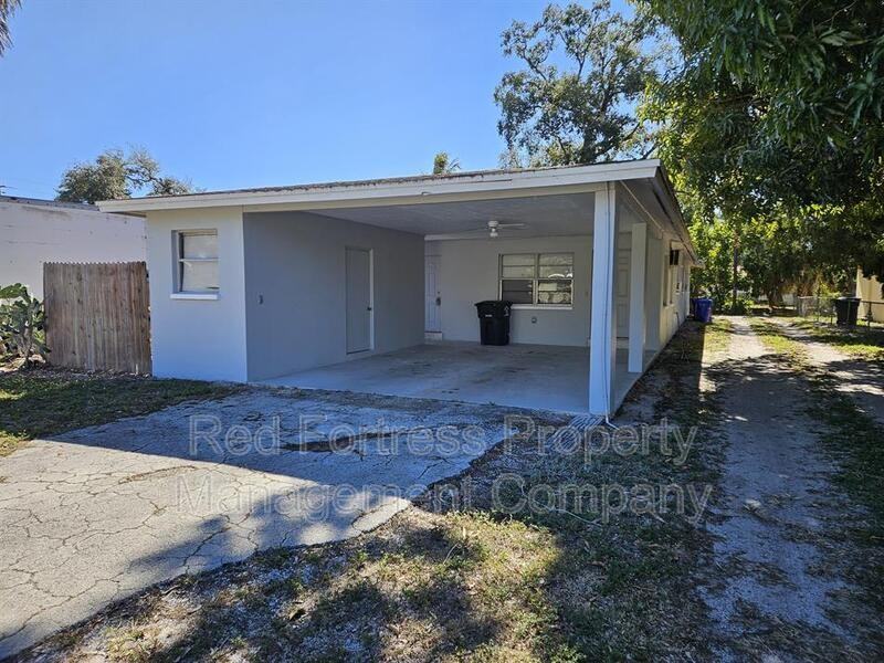 2354 Willard St Frnt - Photo 2 of 7