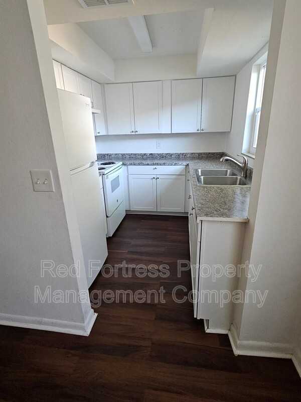 4331 Glenwood Ave #2 - Photo 4 of 7