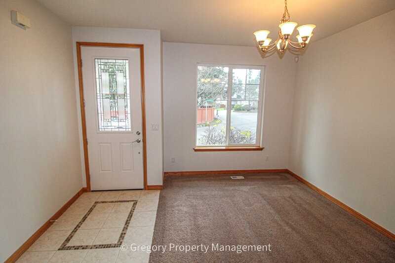 12920 Ne 203rd Ct - Photo 2 of 31