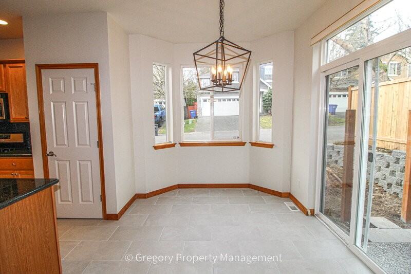 12920 Ne 203rd Ct - Photo 7 of 31