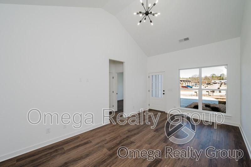 201 Winners Cir - Photo 6 of 34