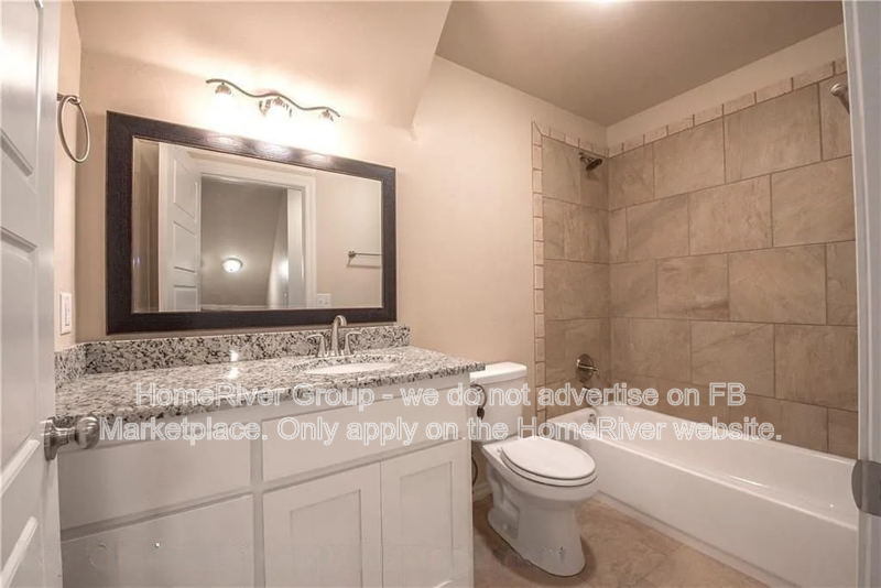 8005 Nw 160th Ter - Photo 7 of 12