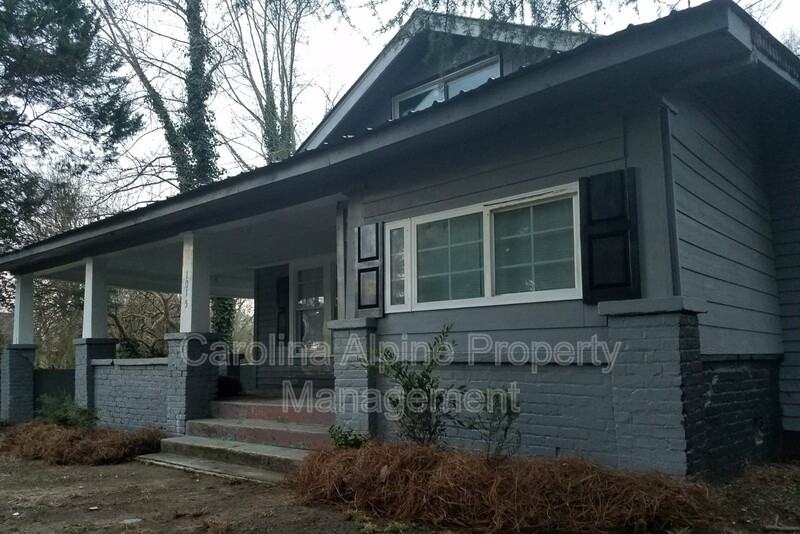 1015 Fallston Rd - Photo 2 of 10