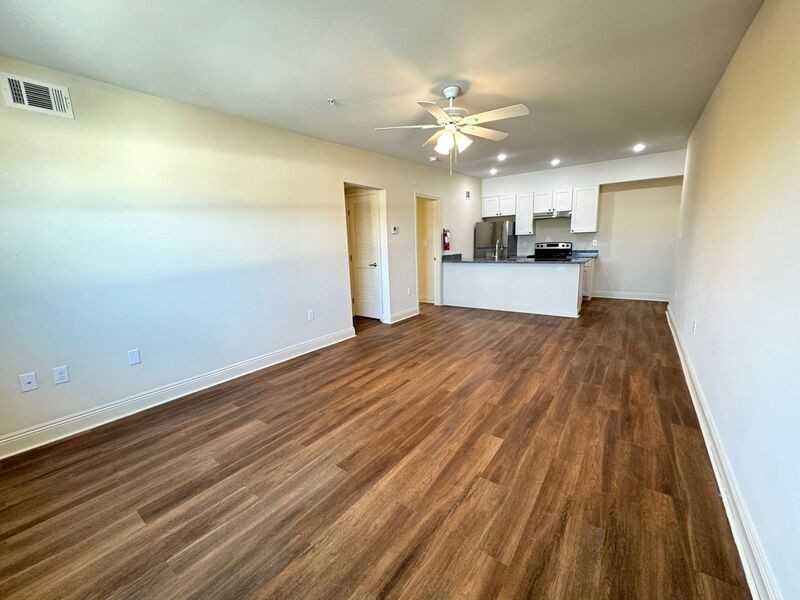 3251 Saint Ferdinand St - Photo 5 of 29