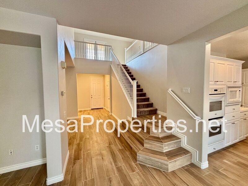 1774 Wright Pl - Photo 5 of 42