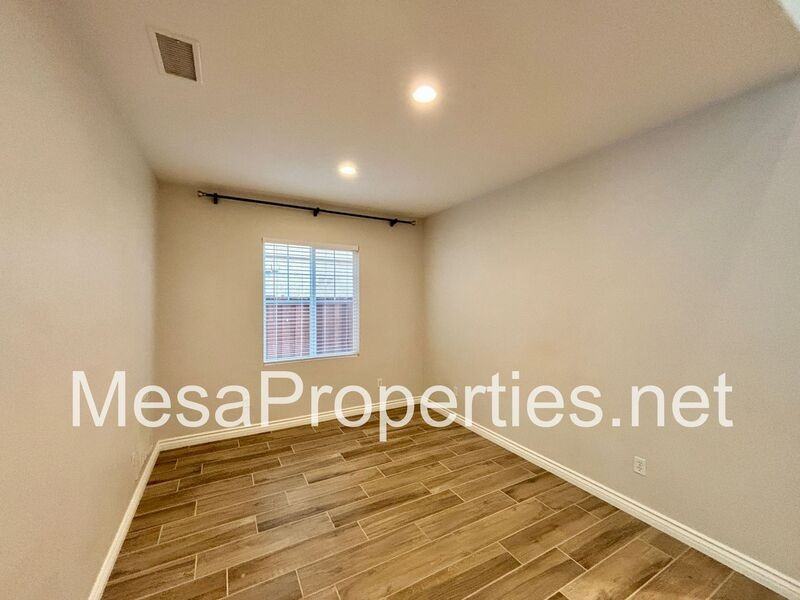 1774 Wright Pl - Photo 7 of 42