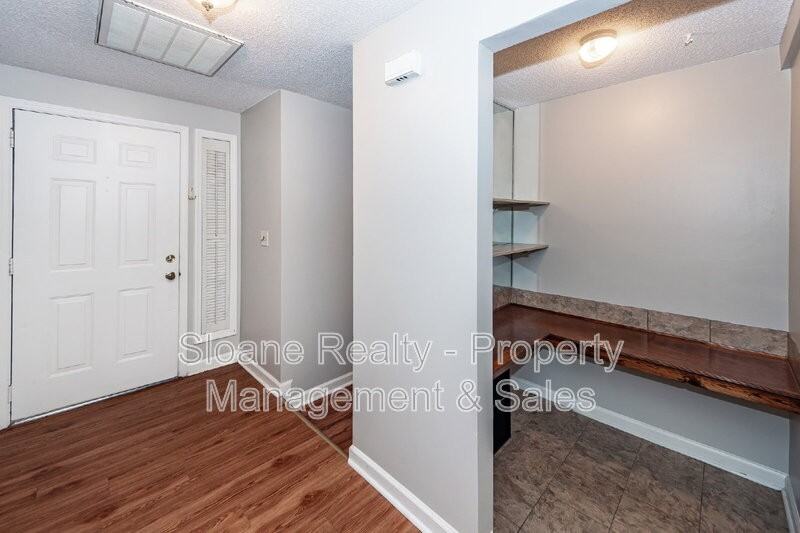 1441 Arrow Wind Ter - Photo 5 of 37