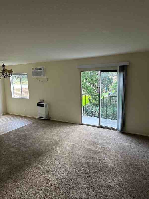 2323 Del Mar Rd #02 - Photo 4 of 12