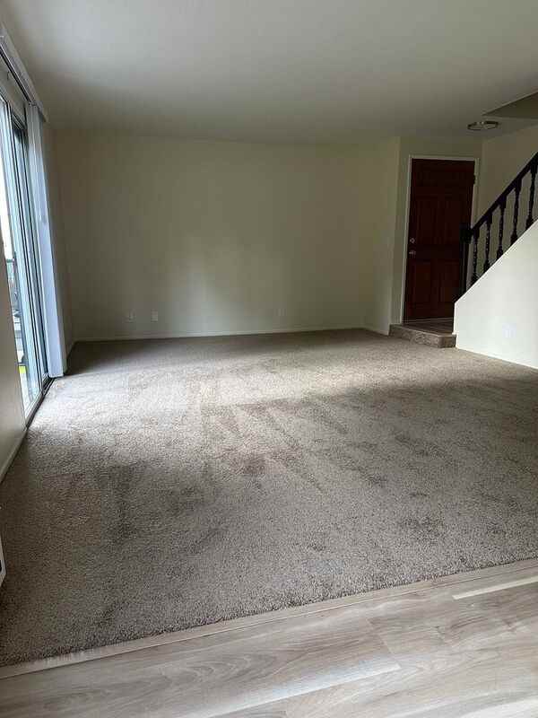 2323 Del Mar Rd #02 - Photo 6 of 12