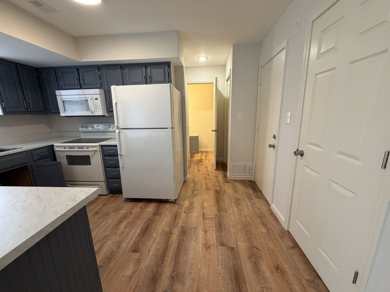 1918 Mirtle Grove Ct - Photo 5 of 31