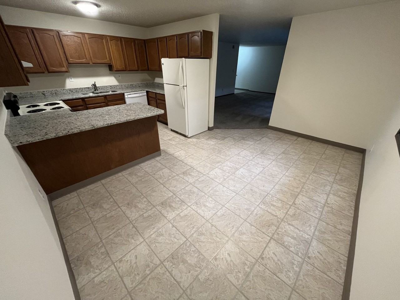 825 Partridge St - Photo 3 of 19