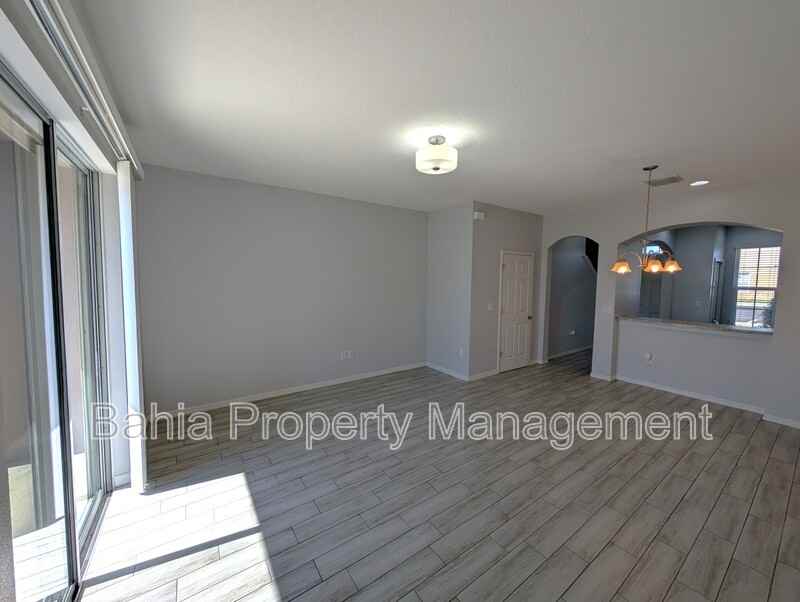 8955 Walnut Gable Ct - Photo 5 of 16