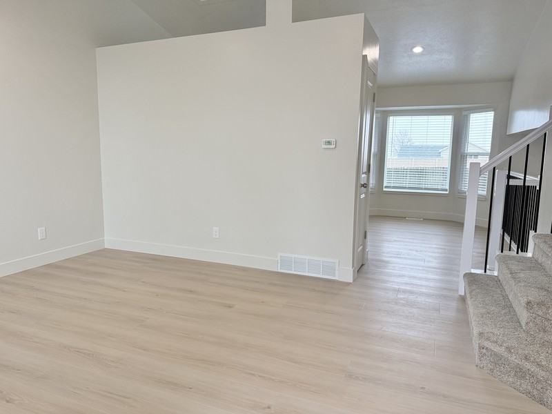 5687 S Esprit Dr - Photo 3 of 50