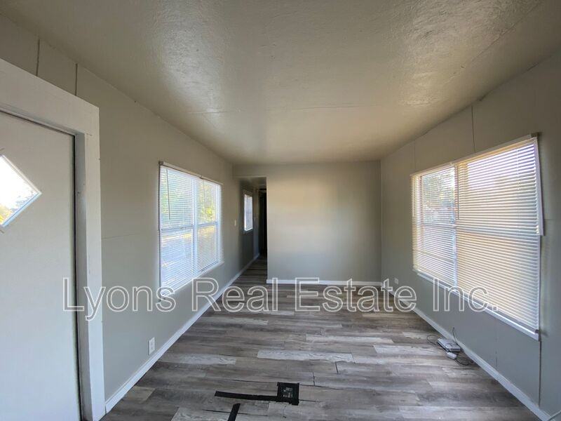 2177 Gish Ln - Photo 3 of 10