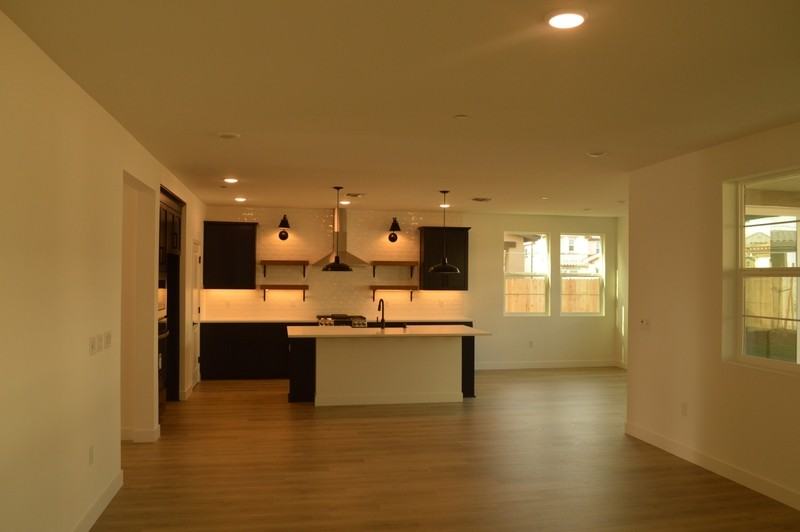 477 Gold Coast Rd - Photo 2 of 31