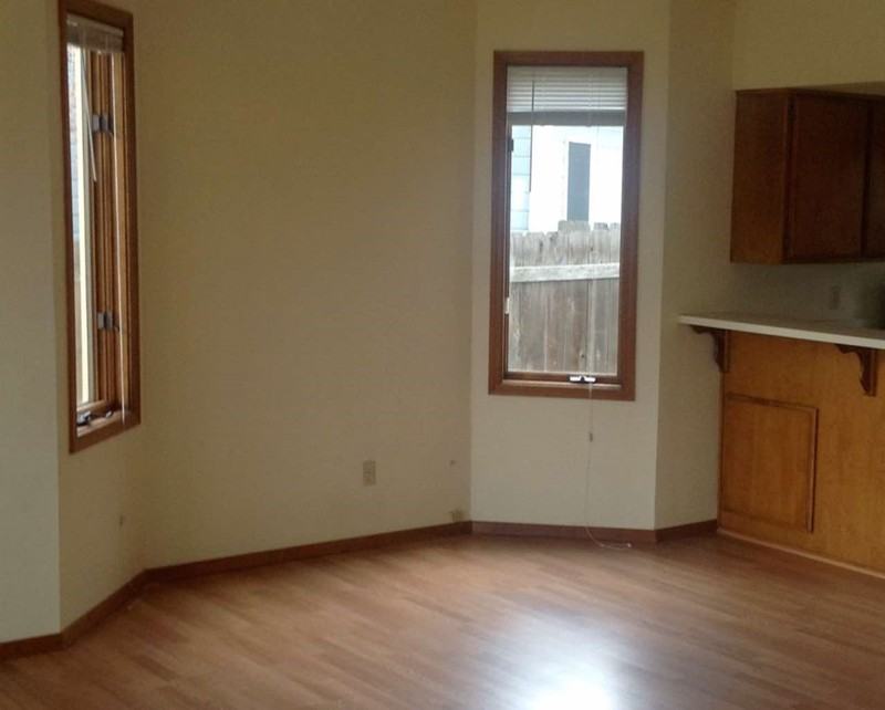 203 N Wightman St - Photo 7 of 28