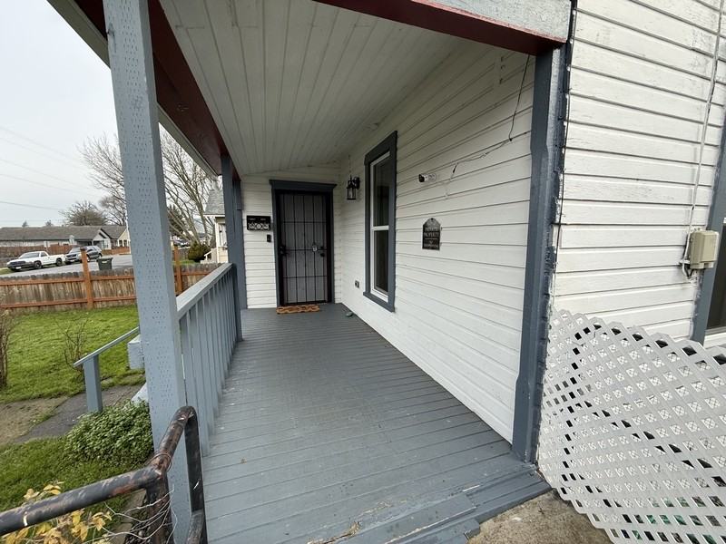 1321 Se Mill St - Photo 5 of 19