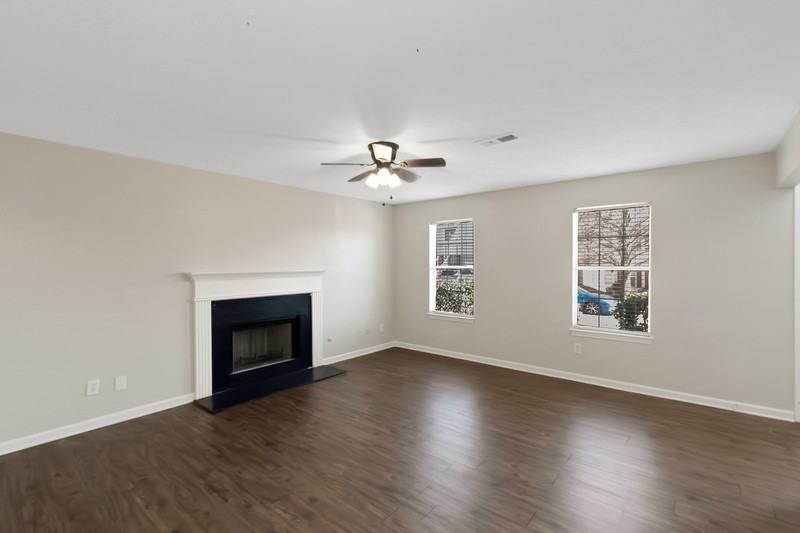 2921 Russ Ln - Photo 6 of 24