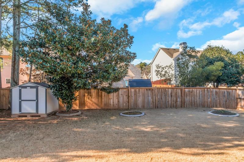 3863 Pin Oak St - Photo 3 of 40