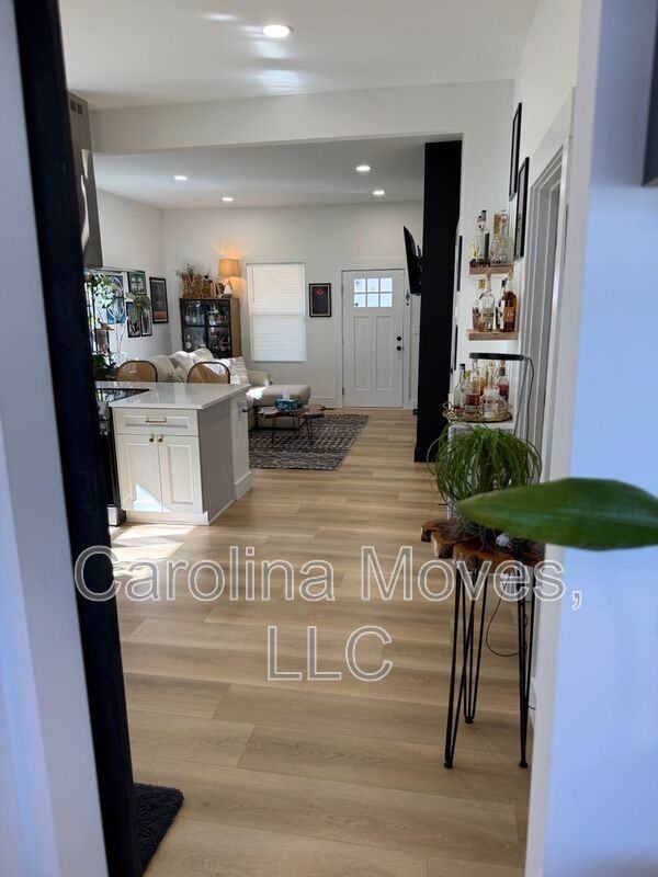 6 10th St - Photo 3 of 20