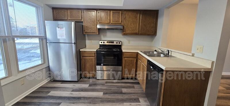 5448 Evard Rd - Photo 5 of 16