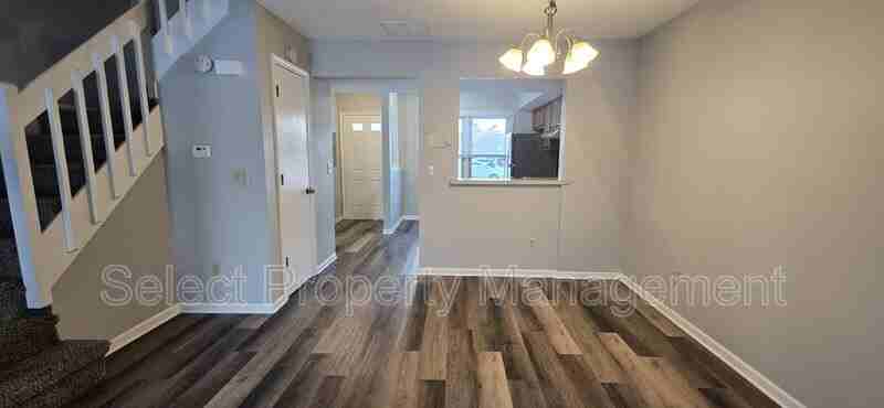 5448 Evard Rd - Photo 6 of 16