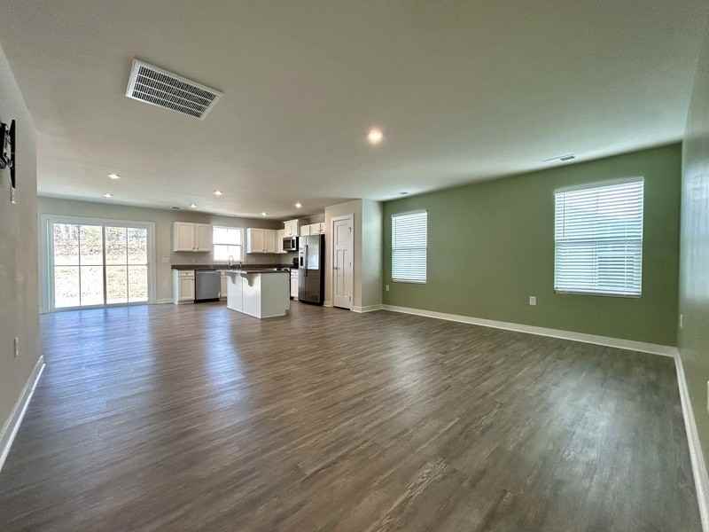 5427 Hughesdale Dr - Photo 4 of 25