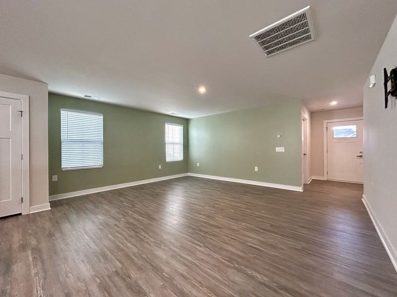 5427 Hughesdale Dr - Photo 5 of 25